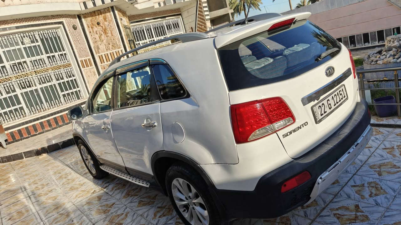 سورنتو 2010 كويتي فول واحد على واحد بيه مكانات صبغ ابيع حزام ضربه باب اليمنه المامي
 او جاملغ خلفي ايسر شواصي الغود تكم كله سليم 
رقم اربيل دولي تحويل وكاله مضمون الموصفات بصمه جلد بنوراما مكينه6سبعه راكب ثلاث قطع تبريد حساسه كامره محرك بلادي مامفتوح سياره جاهزه من كلشي السعر110هاتف*********** واتساب***********
