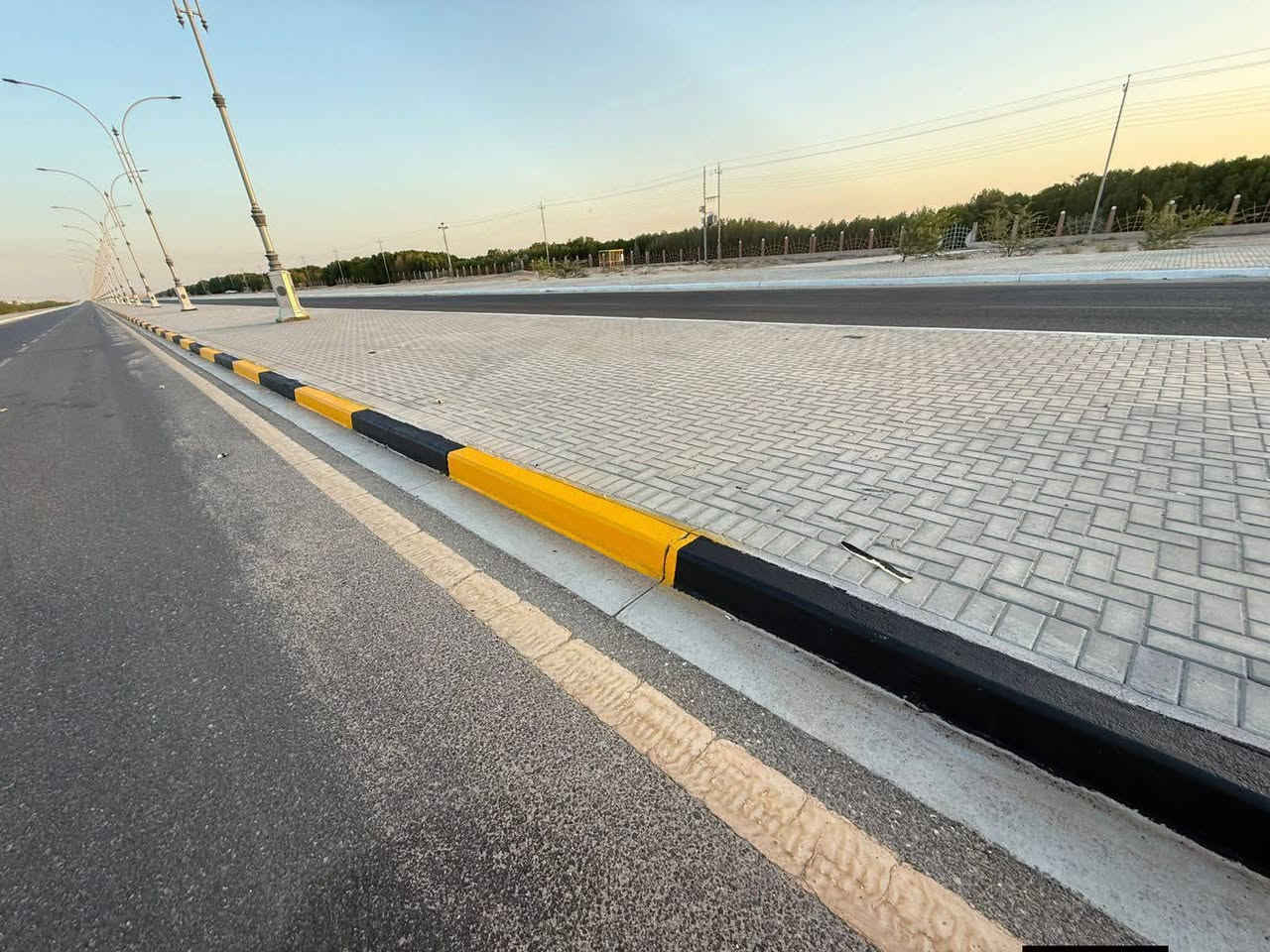 🏗️ شركة القمة للمقاولات العامة

تقدم شركة القمة للمقاولات العامة خدمات العصف الرملي والطلاء الصناعي، وتنظيف الخزانات النفطية والواجهات، باستخدام أحدث المعدات والتقنيات لضمان أعلى مستويات الجودة والدقة.

🔧 خدماتنا:
✅ تنظيف الخزانات النفطية وإزالة الصدأ والترسبات والشوائب.
✅ تنظيف الواجهات الحجرية والمرمر وإعادة مظهرها الطبيعي.
✅ تنظيف وصيانة الشيش والهياكل الحديدية وإزالة الصدأ والدهانات القديمة.
✅ تجهيز الأسطح قبل الطلاء أو العزل لضمان أفضل تماسك وجودة.
✅ أعمال الطلاء الصناعي والحماية للأسطح المعدنية.
✅ تنفيذ أعمال تخطيط الطرق والمواقف باستخدام دهانات عالية الجودة ومطابقة للمواصفات.

⭐ لماذا تختار شركة القمة؟
✔️ خبرة واسعة في أعمال العصف الرملي والطلاء الصناعي.
✔️ معدات حديثة وتقنيات تنفيذ احترافية.
✔️ الالتزام بمعايير الجودة والسلامة.
✔️ سرعة في الإنجاز مع دقة عالية وأسعار منافسة.

📞 للتواصل والاستفسار:
***********
***********
