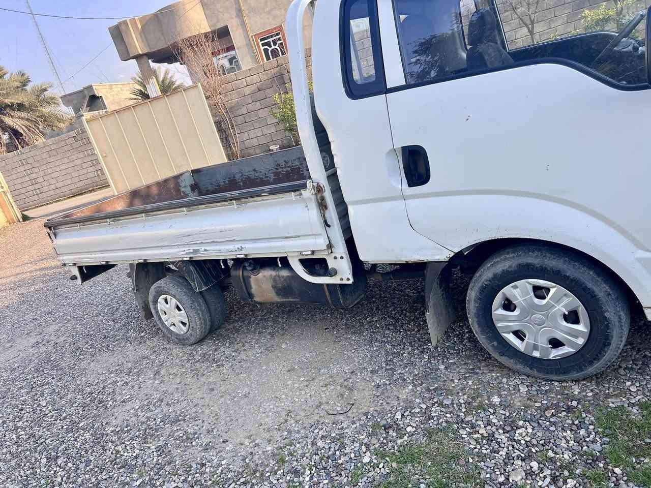 كيه للبيع موديل 2011محرك 2700مبدل بيهه بونيد وباب محرك معمر جديد اكسل كير باور مشط اسديرن شاصي شرط ***********المكان الشركاط اسديره
