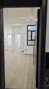 السلام عليكم اخوان 
#للايجار شقة ارضية معزولة / بناء فول الفول 
سعر الايجار / ٦٥٠ قفل 
تتكون من ٢ غرف نوم / صالة / مطبخ / خدمات / منوار ٣
الموقع / الاعظمية / مجاور الخط السريع قرب الخدمي 
للاستفسار الاتصال / *********** 
# شركة البيت الذهبي للاستثمارات العقارية
