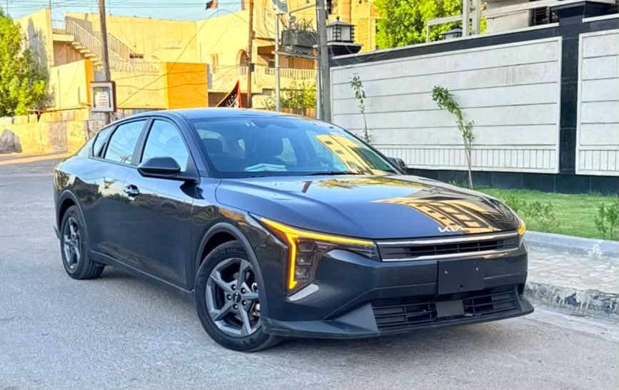 السلام عليكم KIA K4 2025 LX وارد امريكي
بصمة  / هندبريك دكمة  / لايت LED  / مكينة 2000 دوش / شاشة كبيرة متصلة ديجتال   / اوتو هولد / LED امامي وخلفي / قيادة ذاتية / كامرة دوارة / رادار تعديل مسار / اوتو بريك / مود درايف / تحكم ستيرن / كروس سرعة /مانع انزلاق / بلوتوث / اواكس / USB / ماشية 4000mi 

حادثه موضح بلصور مبدل فقط جاملغ امامي بدون دواخل

مكان السيارة بغداد البلديات 

للتواصل *********** 

ملاحضة السيارة بدون رقم دخول جديد
