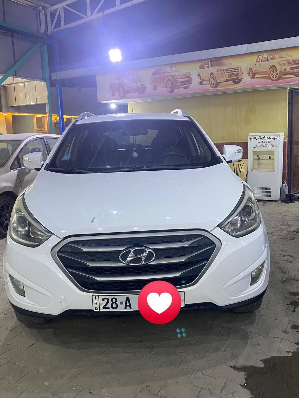 السلام عليكم
توسان2014 سيارة بيها قطعتين صبغ بدون دواخل وباردات شوفت العين

رقم نجف الجديد باسمي 

مكانها نجف  
سعرها140وبيها مجال لشراي 

***********
