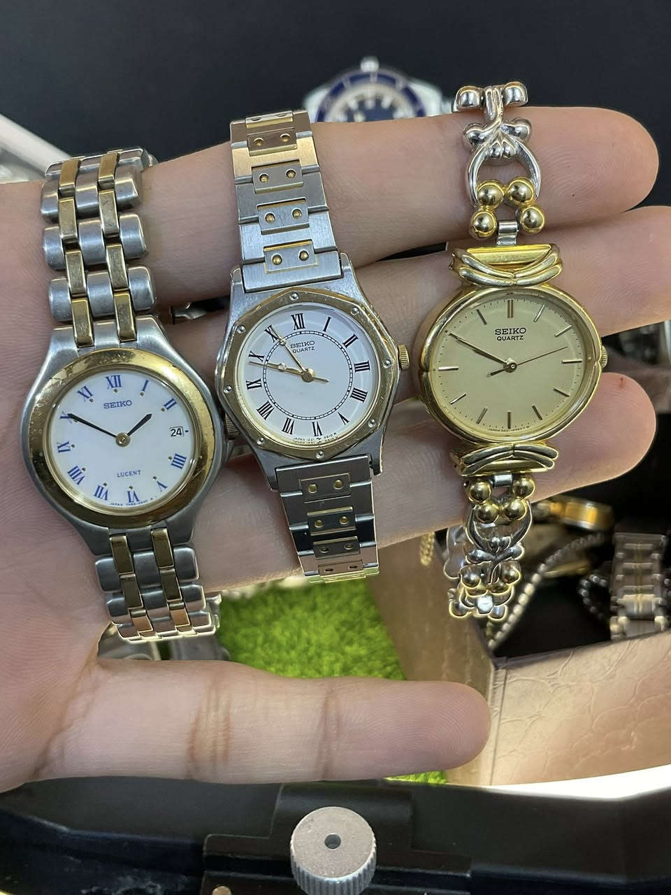 شلعه نسائي سويسري وياباني كلهم ماركات معروفه 20 قطعه وانطيك وياهن روس ساعات كلهم ب 250 مع توصيل قفل


**إذا كنت صاحب هذا الإعلان وتريد حذفه لأي سبب، رجاءا أرسل رسالة إلى الدعم الفني**