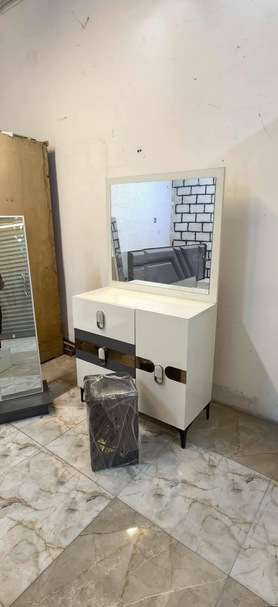 800فول نضافه معه شد ونقل داخل بغداد مجانا للحجز والاستفسار واتس ***********
