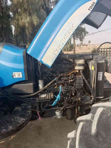 سلام عليكم مكينه نيهولند للبيع موديل 2016مكفوله كفاله عامه مكينه مال جناي حلوه ومرتبه اتصل وبيك خير ودلل 
***********/*********** متواجد على الفيسبوك
