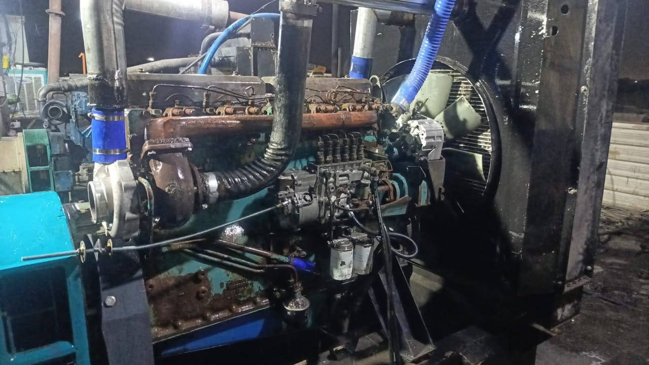 سلام عليكم مولد سكانيه 113للبيع بم 26ستندر توليد 300 سعر ٦٥مكاني بغداد***********
