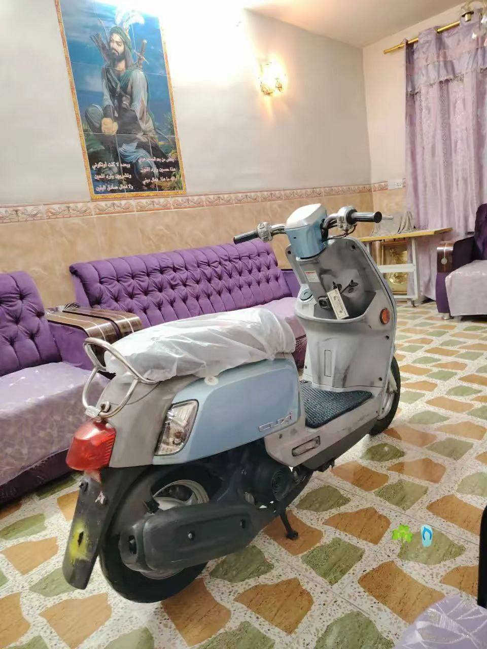 سلام عليكم دراجه بوليسي مسطره لون بحريه داخل رصاصي نوزل ختم واحد ويا المكينه دراجه خير من الله كفاله عامه على وضع الشركه بلادي برغي مامفتوح بيهه كلهه دراجه مصار هواي من نزلتهه من رمبه على أيدي أوراق كامله  سعر 1300 وبيهه مجال مكاني بغداد الراشديه مال حسينيه رقمي ***********
