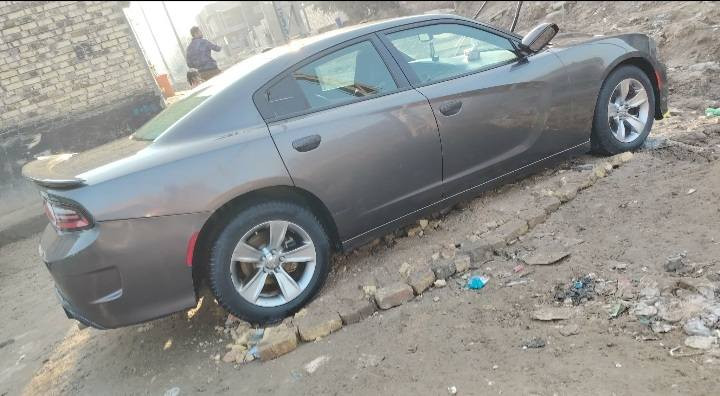 جارجر للبيع
موديل ٢٠١٨ 
بيهه بنيد وجاملع صبغ 
رقم بغداد انكليزي جديد
مداور ثاني يوم 
بيع مستعجل السعر ١٤٥ 
للبيع الاتصال على الرقم *********** 
مامتواجد على الفيس فقط اتصال على الرقم .
