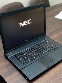 Intel i7 • 4GB رام • شبه جديدة
