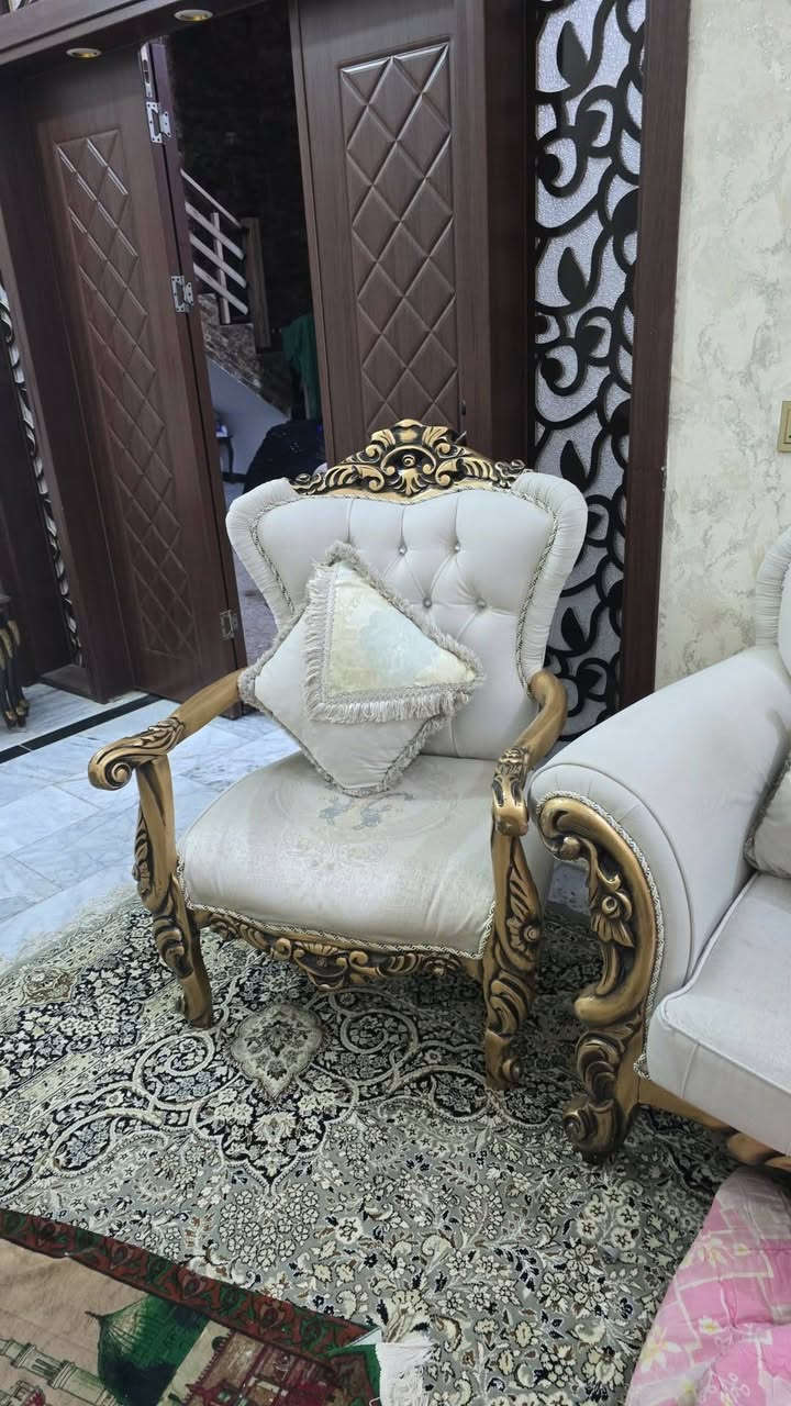 سلام عليكم تخم تركي للبيع السعر خاص 6 قطع مكاني كربلاء الودي الشراي يجي خاص ويدلل ***********
