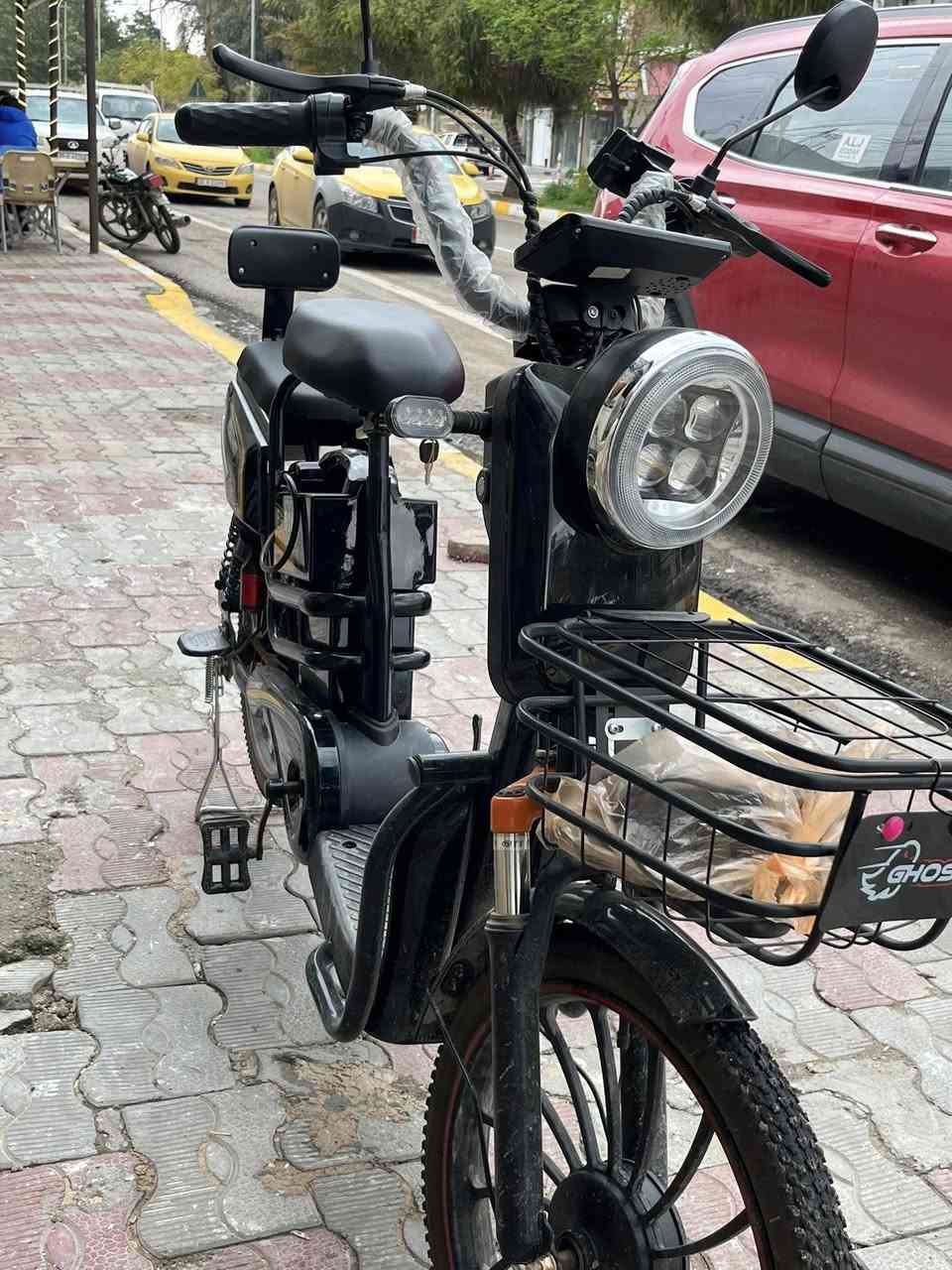 � للبيع باسيكل شحن بحالة ممتازة
• نوع: باسيكل شحن
 • الحالة: نظيف جداً / شغال بدون مشاكل
 • الاستخدام: (2) اشهر 
 • مناسب للتوصيل والعمل

السعر: (خاص )
الموقع: (ديالى خانقين)

للاستفسار الاتصال أو واتساب: (***********)
