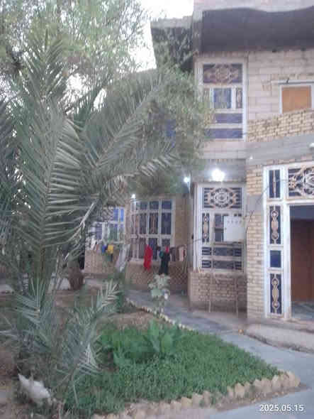 بيت زراعي مساحته 400 
ركن شارعين طابقين 
الصخيين شارع المصطفى 
السعر 130 للاستفسار اتصال على 
***********ابو علي
