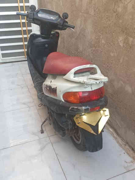 سلام عليكم شباب دراجه للبيع محرك حاويه شاصي نضيف دبلات جدد دراجه كهربائيات شغاله دراجه سعره 350 وبيها مجال للطيبين الموشراي لا يدخل خاص الرقم للستفسار  ***********
