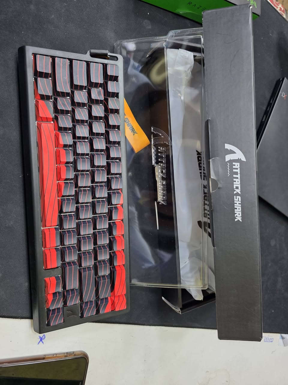 کیبۆردی ئەتاک شارک Keyboard Attack Shark X68Pro HE
لە هەولێرم بۆ نرخ نامە بنێرن


**إذا كنت صاحب هذا الإعلان وتريد حذفه لأي سبب، رجاءا أرسل رسالة إلى الدعم الفني**