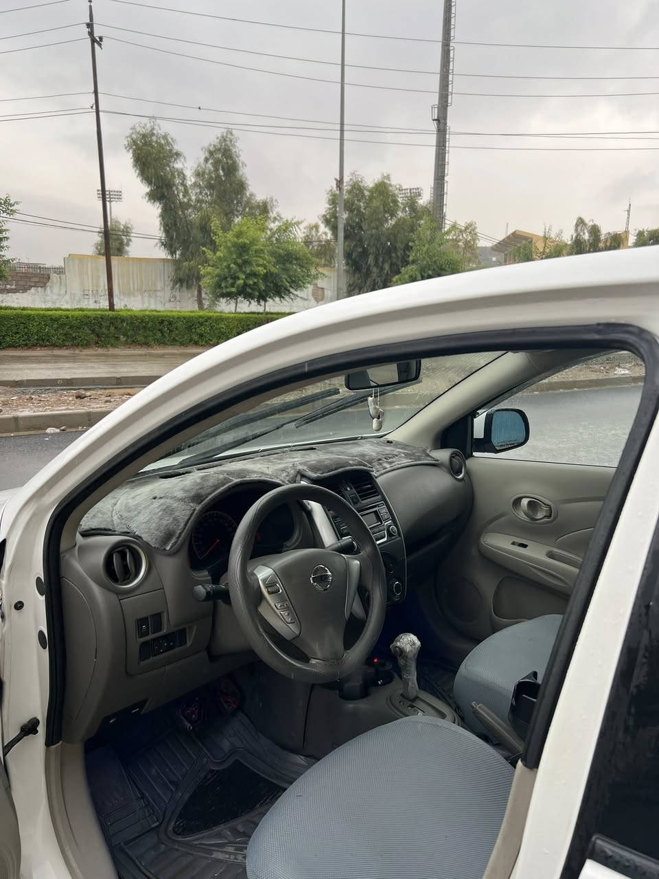 نيسان صني موديل 2019 كلين تأتيل يعني بدون صبخ جديد لوك رقم سنويه جديد جاهزة كلش بدون غرامات
رقم *********** سعر 106 بيها قليل مجال
