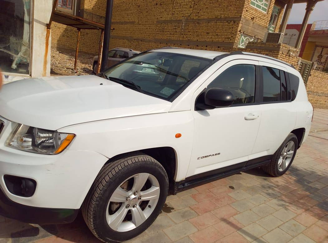 اسلام عليكم
 سياره جيب كمباس 
مديل 16
 حادث بنيد و مداكر مكينه اربعه
 ماشيه 90 الف 
وتبريد ثلج 
رقم انكليزي 
تحويل ثاني
 يوم سعر 97 وبيها مجال بسيط 
رقم *********** 
مكاني ناصريه مركز
