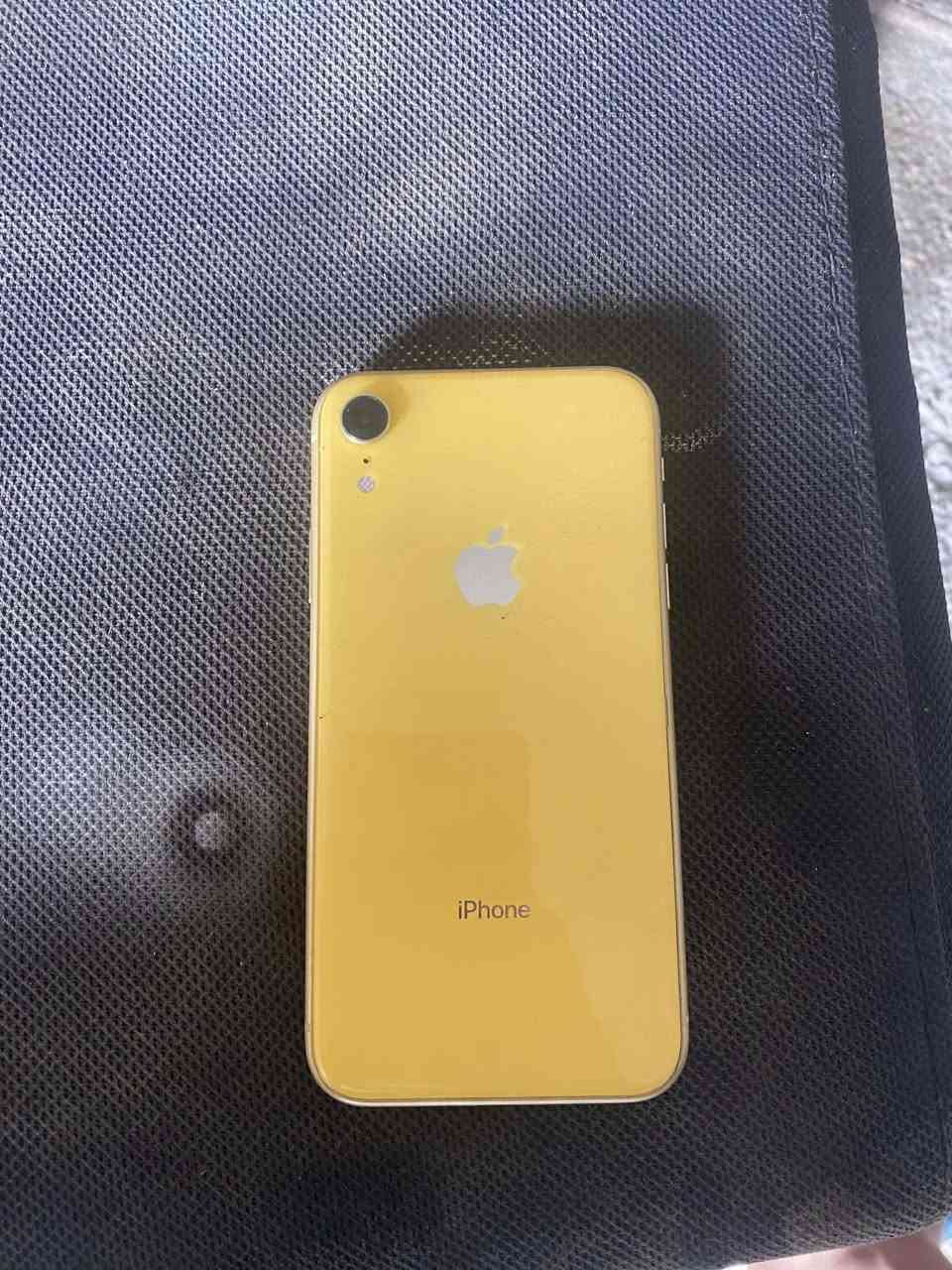 سلام عليكم XR  128
بطاريه ٨٠ممبدله 
كلشي ما مبدل بي 
نموذج m
فقط بي ضوء بشاشه بسيط ما مبين 
سعر٢٠٠ 

‭ 0٧٧٤ ٩٣٢ ٥٧٢٢‬


**إذا كنت صاحب هذا الإعلان وتريد حذفه لأي سبب، رجاءا أرسل رسالة إلى الدعم الفني**