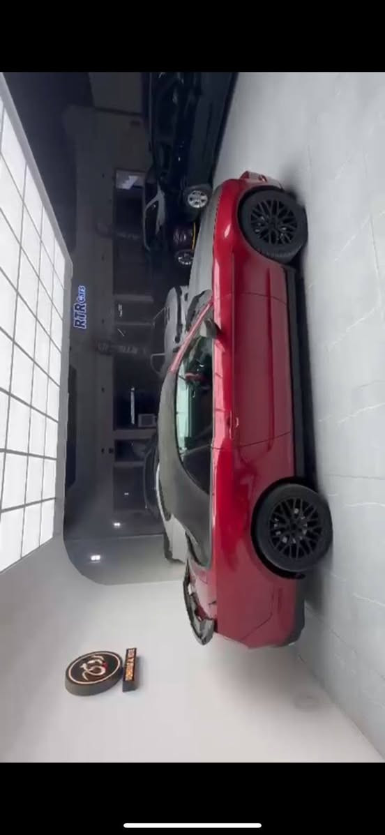 سيارة موديل 2012 رقم نينوى شرط التحويل بيها جاملغات الامامي صبغ السعر 90 وبيها مجال للاستفسار *********** أو *********** ملاحظة اني مكلف بل نشر
