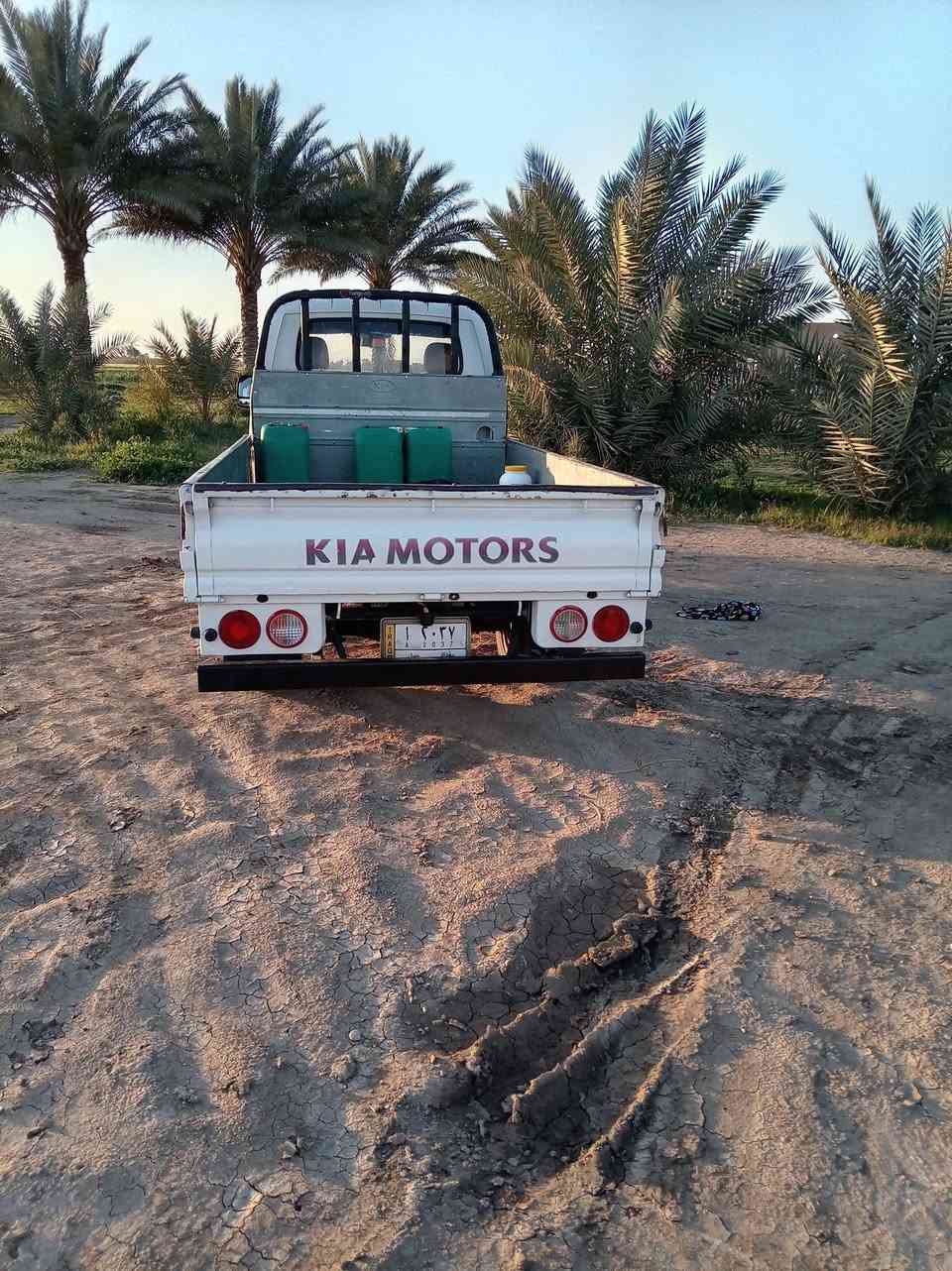 السلام عليكم كيا موديل 2016 للبيع سياره مقفوله رقم بغداد المكان بابل الجبله ***********
