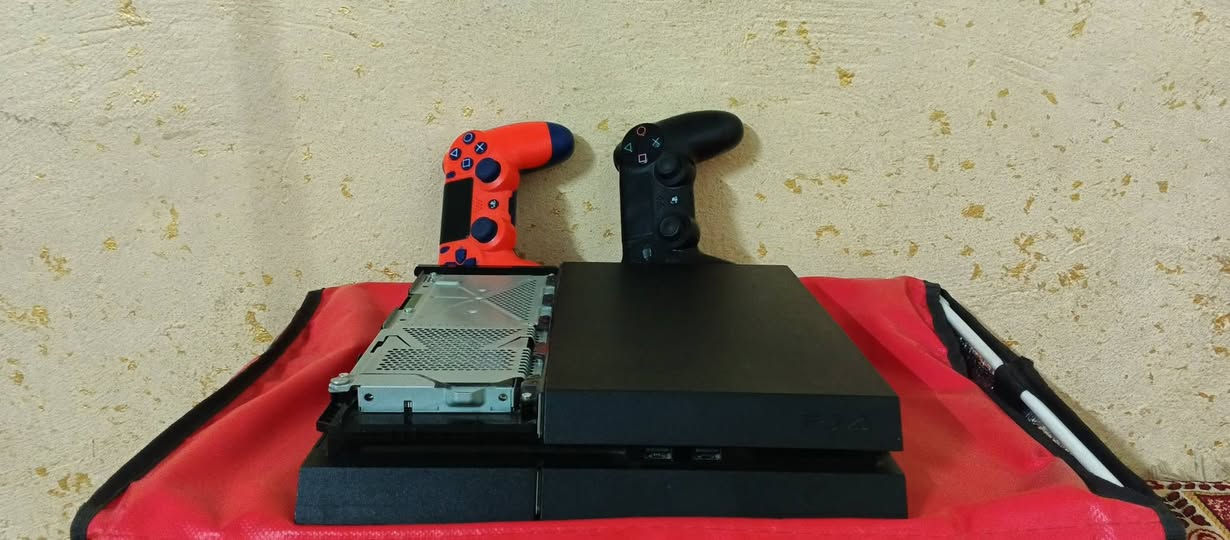 السلام عليكم 
فور فات مهكر
 نضام9 داخلي 
بدون فلاش
500غيغا لوك
اف سي 2026
جي تي 
الميراج 
بغداد النهروان 
230 
***********
