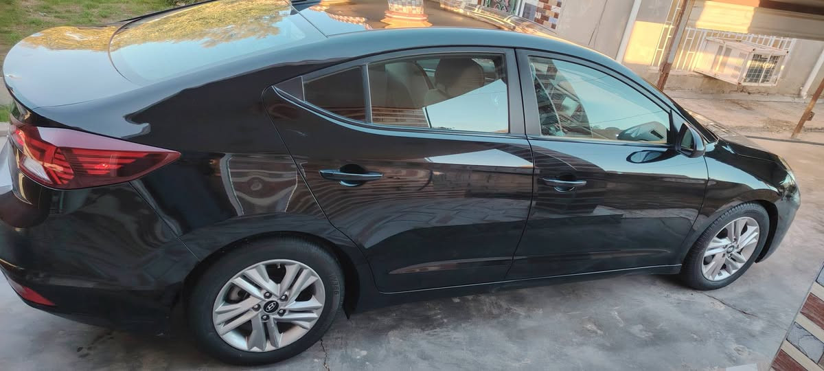 الانترى ٢٠١٩ فول مواصفات بصمه جنطه ذكيه شاير ترحيب فول على الاخير ماشيه ٥٩ محرك ٢٠٠٠ مامفتوح كفاله من لاتنقيص والتبخير  جاهزه من كلشي كله على الشركه سنويه نافذه صار ثلث أشهر تريد وكاله تحويل حاضر ضرر السياره جاملق مبدل بلادي وحافت البنيد مكدار شبر صبغ مكان السياره الصويره سعره ١٣٠ وبيه مجال كلش بسيط *********** رقمي بي واتساب
