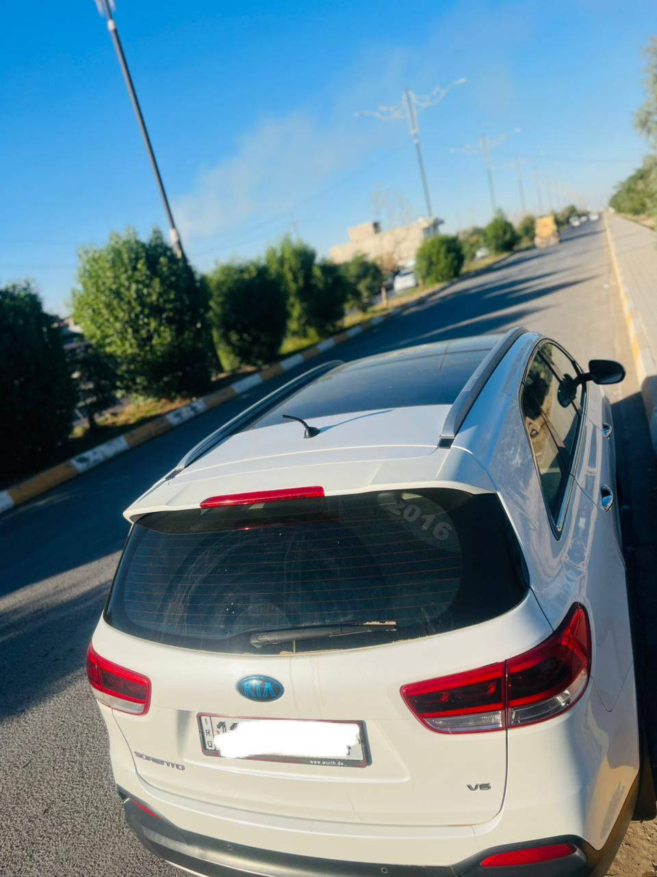 سلام عليكم:سياره سورنتو للبيع موديل 2016 رقم بغداد تحويل مباشر  سياره فول مواصفات وضع الشركه خليجي 6V ماشيه 95الف السعر 235$ مكان السياره بلد تواصل رقم الهاتف ‏‪***********‬‏
