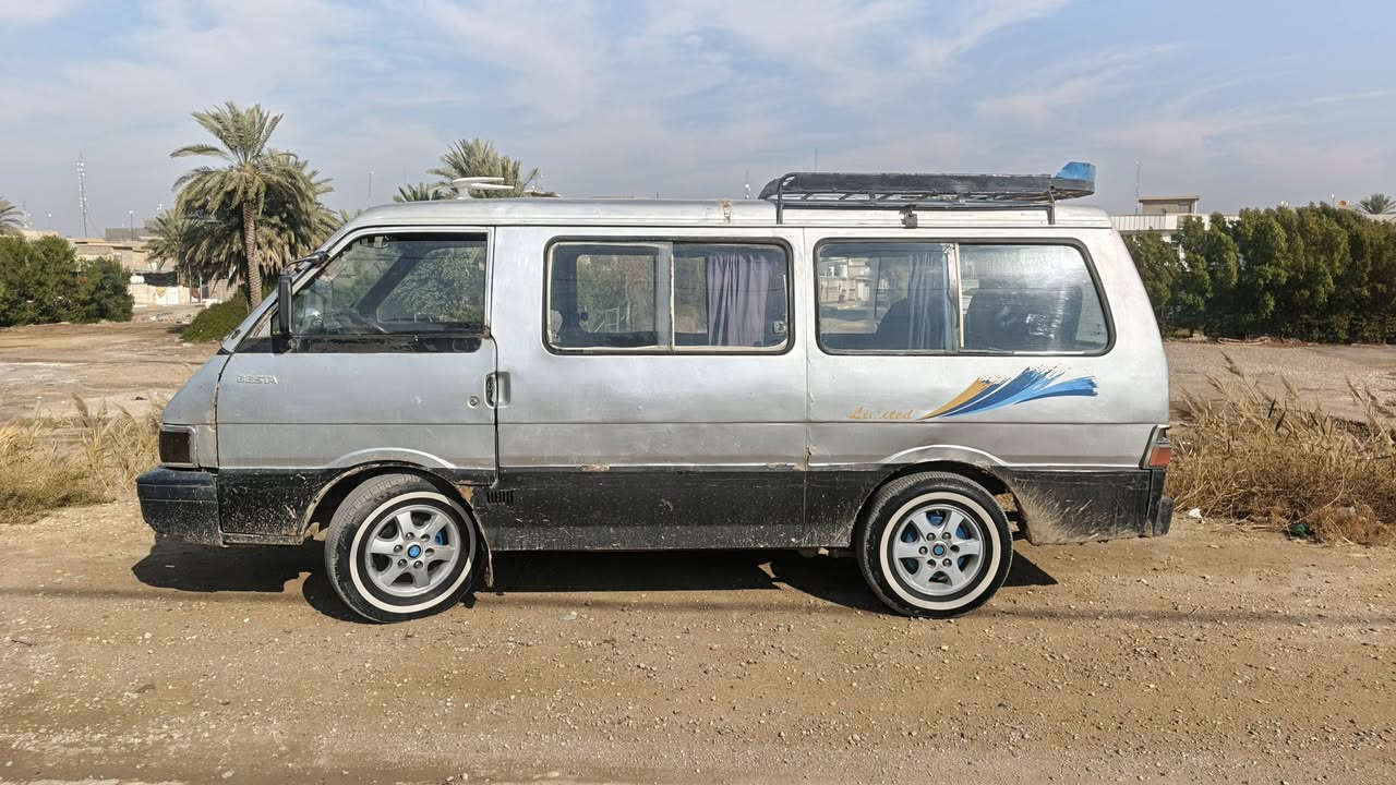 سلام عليكم كيه بسته للبيع كير ومكينه مكفولات موديل 1993سنويه صاقطه تريد تحويل تريد وكاله مكاني واسط صويره لمو شراي ليتعبني سعر 28وبيها مجال قليل ***********
