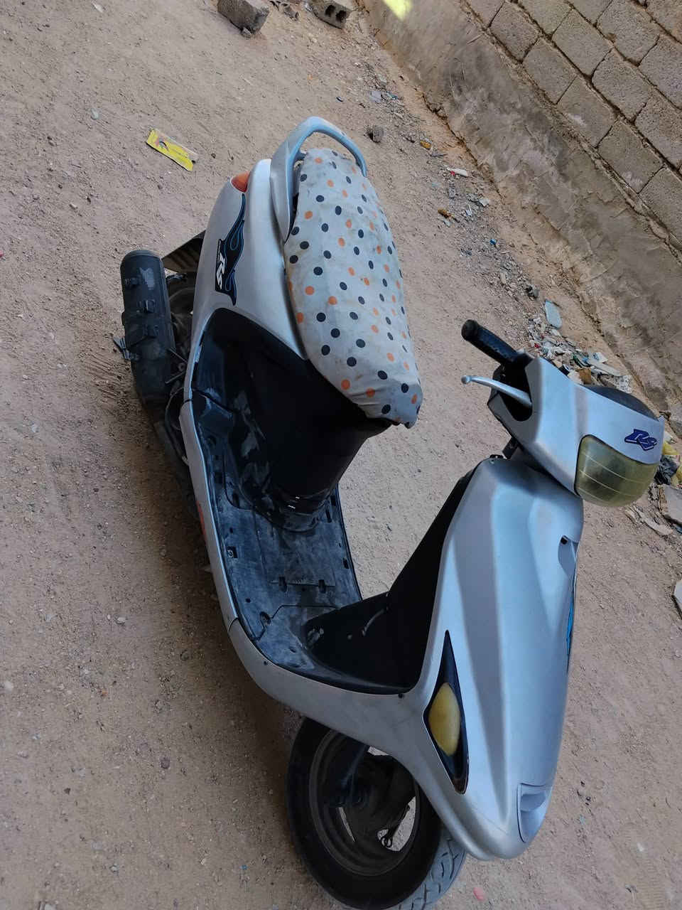 للبيع دراجه فراشة كلة شغال سلف هندر كهربائيات كلة شغال السعر 170بيهة مجال حك الجية مكاني كربلاء حي الغدير يم الصورة للتصال *********** متواجد واتساب كذالك
