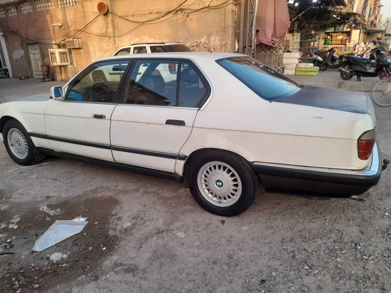 السلام عليكم
للبيع فقط BMW 730 iA v6 1991
الون ابيض الداخل جلد اسود ملكي الغرفه جديده بالكامل مال حاويه دعاميه اماميه وخلفيه اصليات مال حاويه صدر أمامي وخلفي جديد باتري جديد بيبان ٢ + جنطه + بنيد مبدلهن مال حاويه وصابغهن من الداخل بلون السياره ابيض بجم عريض جديد محرك و كير مكفولات السياره صارف عليهه اهواي وبقه صبغ عام و بكلايت و جامه اماميه السياره بسمي مشروع وطني بغداد سنويه لحد 2029 مكان السياره بغداد الشعله 
السعر ٤٩  للجناي فقط وباقي التفاصيل اتصل 
***********
