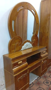 غرفه نوم للبيع نضيفه سعرهه ٩٠٠   07881161137 الحسينية