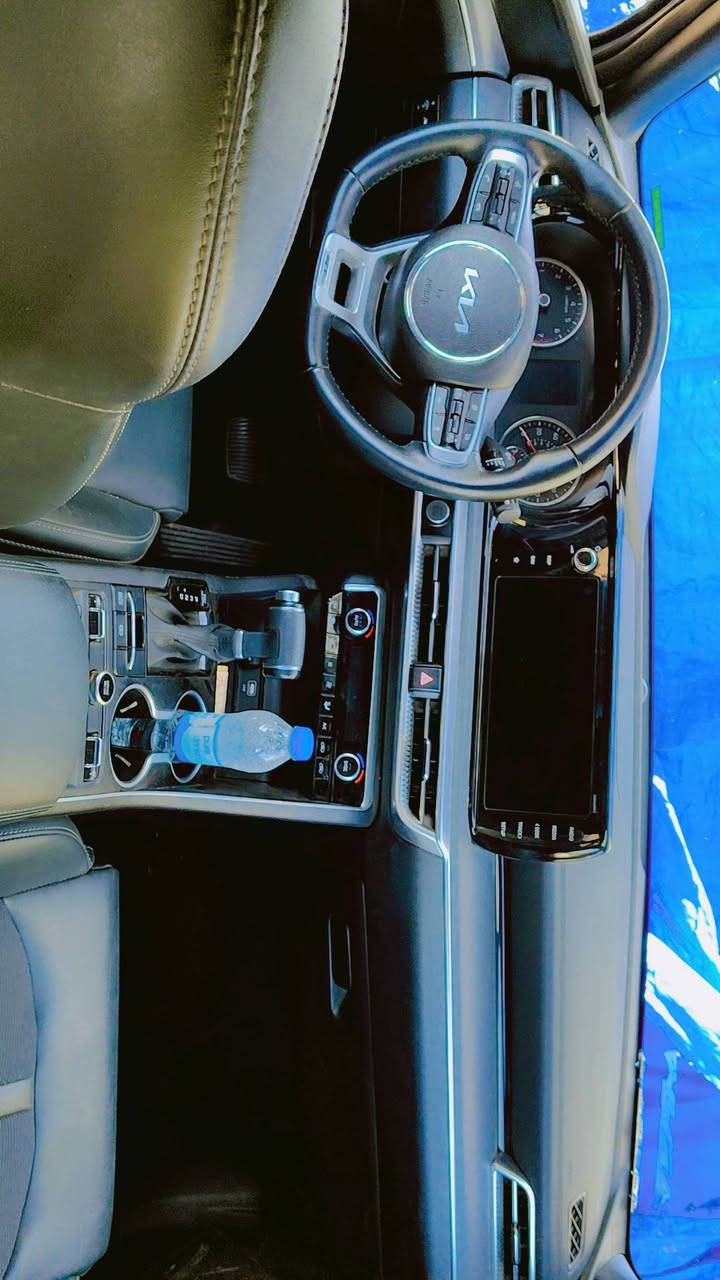 سلام عليكم...  كي فايف موديل 2024 موصفات جيتي لاين يعني فول مواصفات محرك 1600 تيربو سعر 177وبيها مجال بصيط الستفسار تصل وبل خدمه ***********
