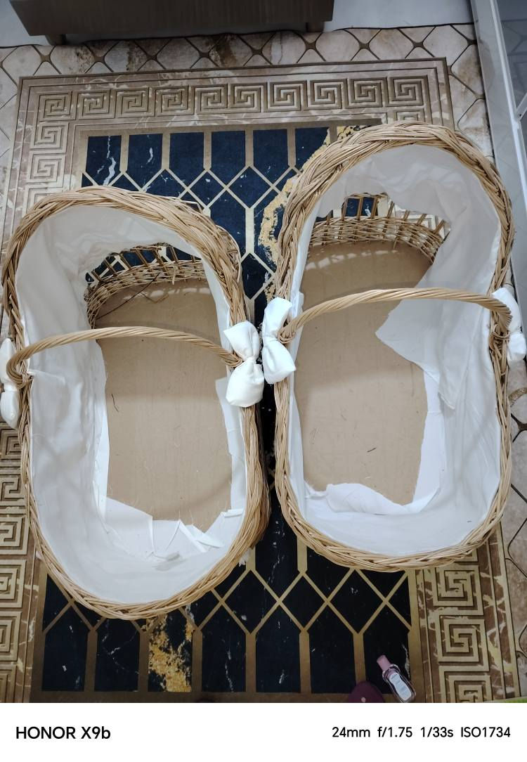 كريكوت خوص عدد 2 وياه كل كريكوت دوشك ومخده لونه ابيض واوف وايت اثنينهم ب 30 الف عمارة, ميسان


**إذا كنت صاحب هذا الإعلان وتريد حذفه لأي سبب، رجاءا أرسل رسالة إلى الدعم الفني**