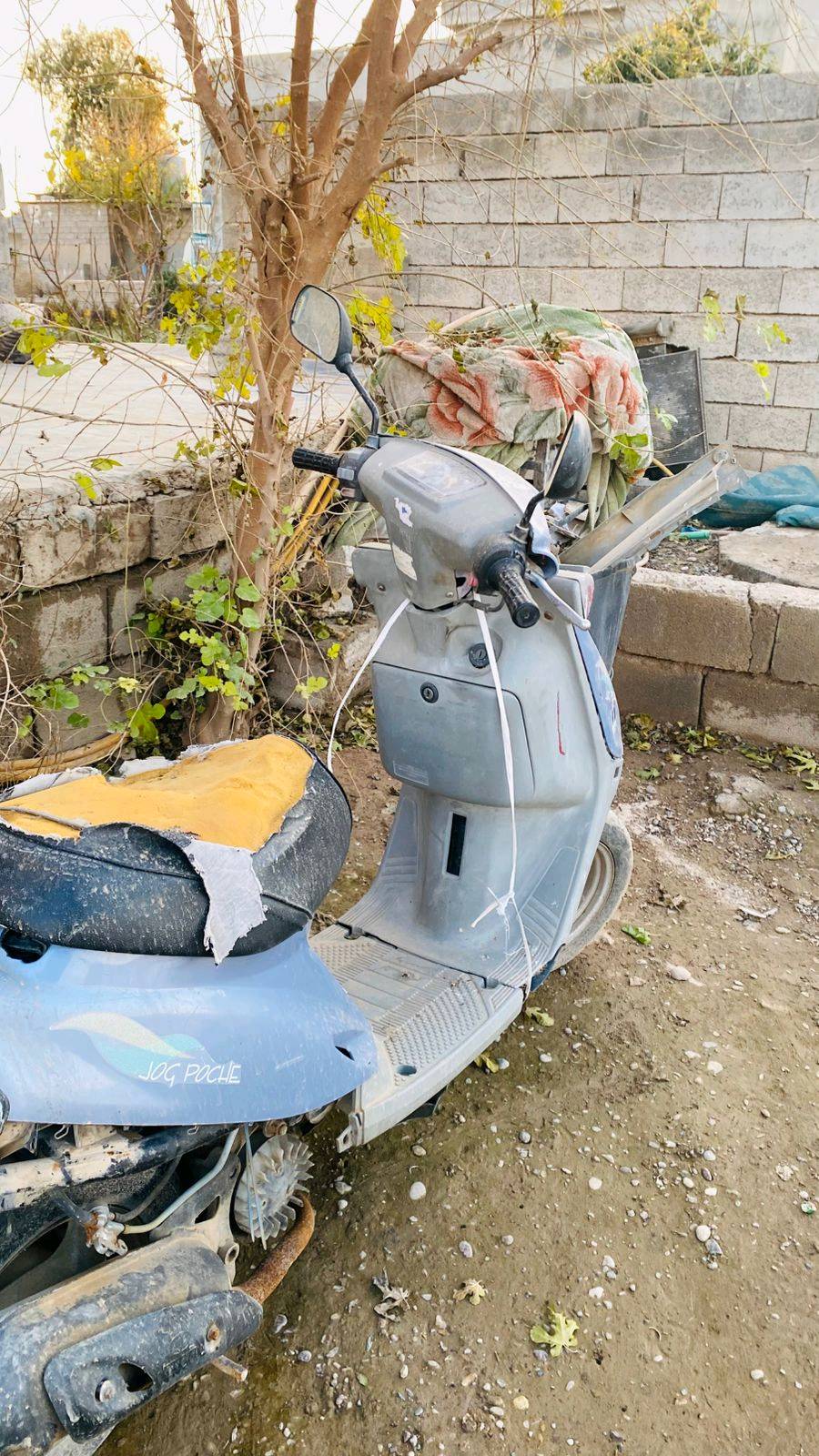 دراجات نضيفه فقط يحتاجلهن غسله لان متروكات للاستفسار اكثر تواصل ع رقم مو شراي لاتتتعبني ولا اتعبك
شنو موديل الدراجة بالضبط؟: 
دراجه سكنس شمعه، دراجه يامااها 60
وين موقعك في العراق؟: 
تكريت 
هل الدراجة النارية بحاجة لأي تصليحات حالياً؟: 
نعم
هل السعر ثابت لو قابل للتفاوض؟: 
قابلة 