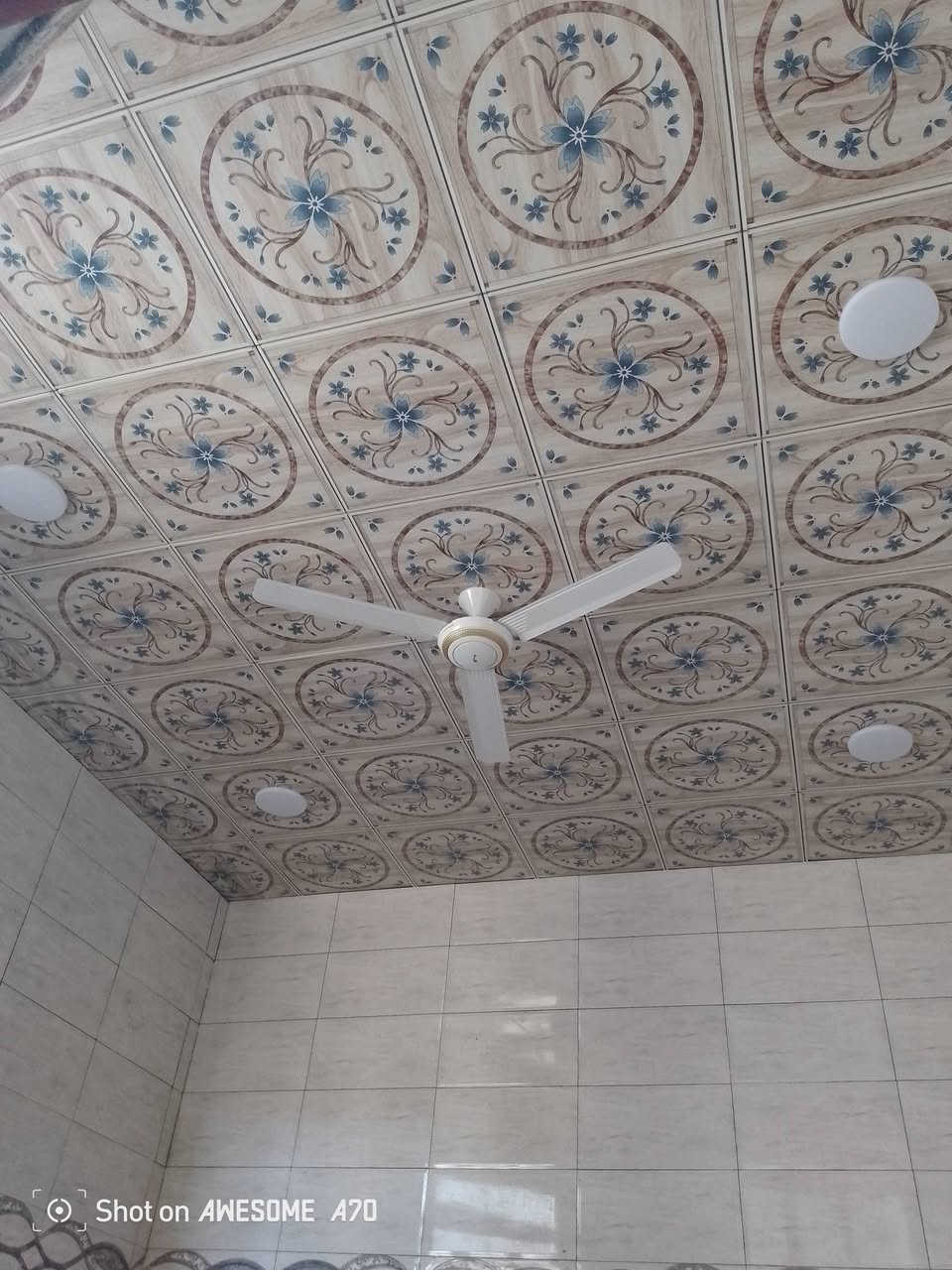 السلام عليكم ورحمة الله وبركاته .......
يوجد لدينا كادر عمل كامل لتنصيب السقوف الثانوية
لجميع المباني والمحلات والبنايات الكبيرة وبأرخص الأسعار
وادق العمل كرسته وعمل أو فقط كرسته للاستفسار الاتصال
***********
***********
***********
رضاكم هوه غايتنه اتصل واني بالخدمه للجميع❤️
