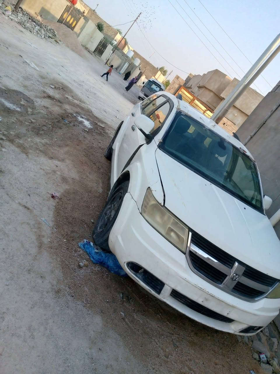 جورني موديل 2009 رقم بغداد الماني كما موضح بالصور عطله فقط العقل والجوزه يرادله برمجه وشرط التحويل سعر 60وبيه مجال ***********  عنوان بصره
