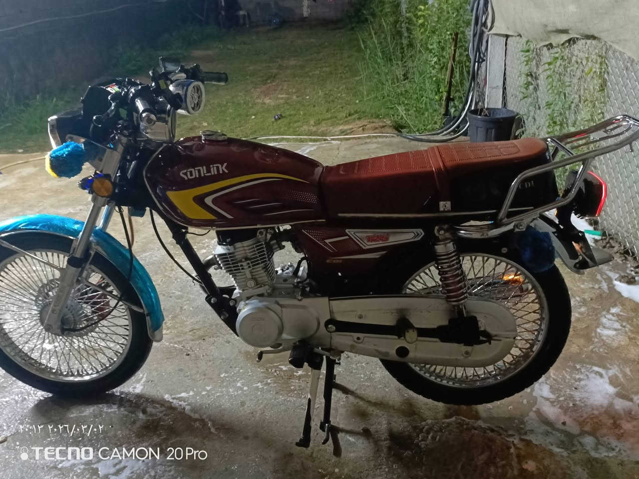 السلام عليكم
للبيع او للمراوس 

دراجه تايكر 

موديل ٢٤ شكل ٢٥

دراجه كفاله عامه 

كفاله شاصي 

كفاله محرك 

الاوراق كامله ٥

دراجه ماعايزه شي فقط هورن واشاره خلفيه فقط

الدراجه كلش جديد يعني شغل واطلع 

مكاني بعقوبة تقاطع القدس معارض الحديد 

هــ***********
