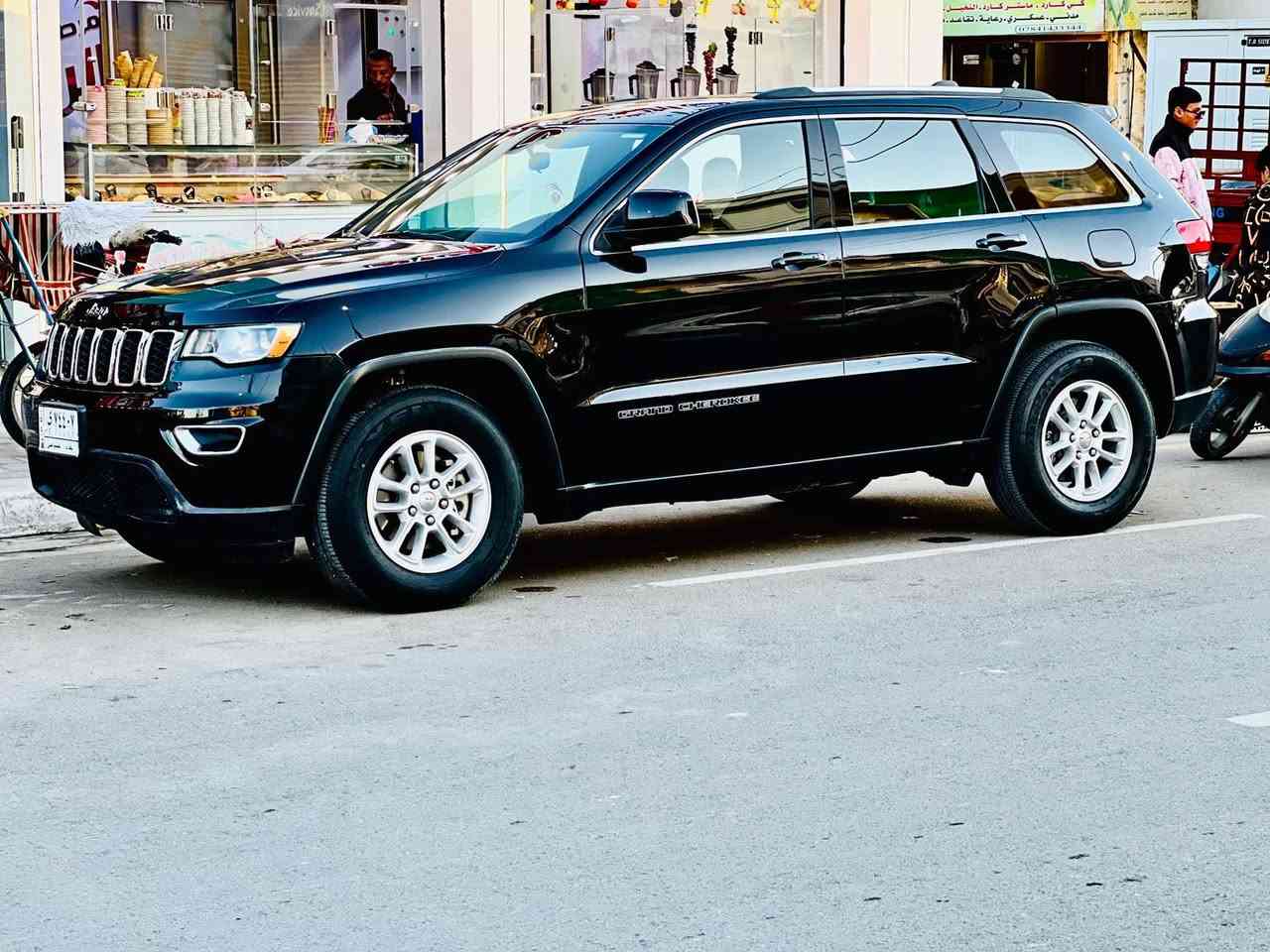 السلام عليكم
جيب 2018  لاريدو رقم بغداد سنويه 2030 باسمي اللوحات الجديده تحويل ثاني يوم وارد أمريكي حادثها خفيف بدون دواخل ابد جاملغ خلفي بدون ايرباك بجم كبس وصار بيدي جلخ بالجاملغ الأمامي وصبغته وصوره وصور الحادث كلها بالمنشور ماشيه ١٠٠ ميل شرط ترايها مال زيرو كير محرك صدر كفاله شركه 
المواصفات 
مكينه ٦ سلندر ٣٦٠٠
بصمات تشغيل وأبواب 
تدفئه كشنات واستيرن 
شاشه 
كامره دواره 
حساسات خلفيه 
تو ويل
ويل كب ١٨ بلادي مع تخم تاير جديد
تبريد وتدفئه 
لايت زينون 
وبعد هوايه مواصفات السعر ٢٠٥  وبيها مجال للشراي الجاد المكان الانبار الرمادي للاستفسار الاتصال على الرقم ***********
***********
ملاحظه الصور قبل ما أشد اللوحات الجديده
