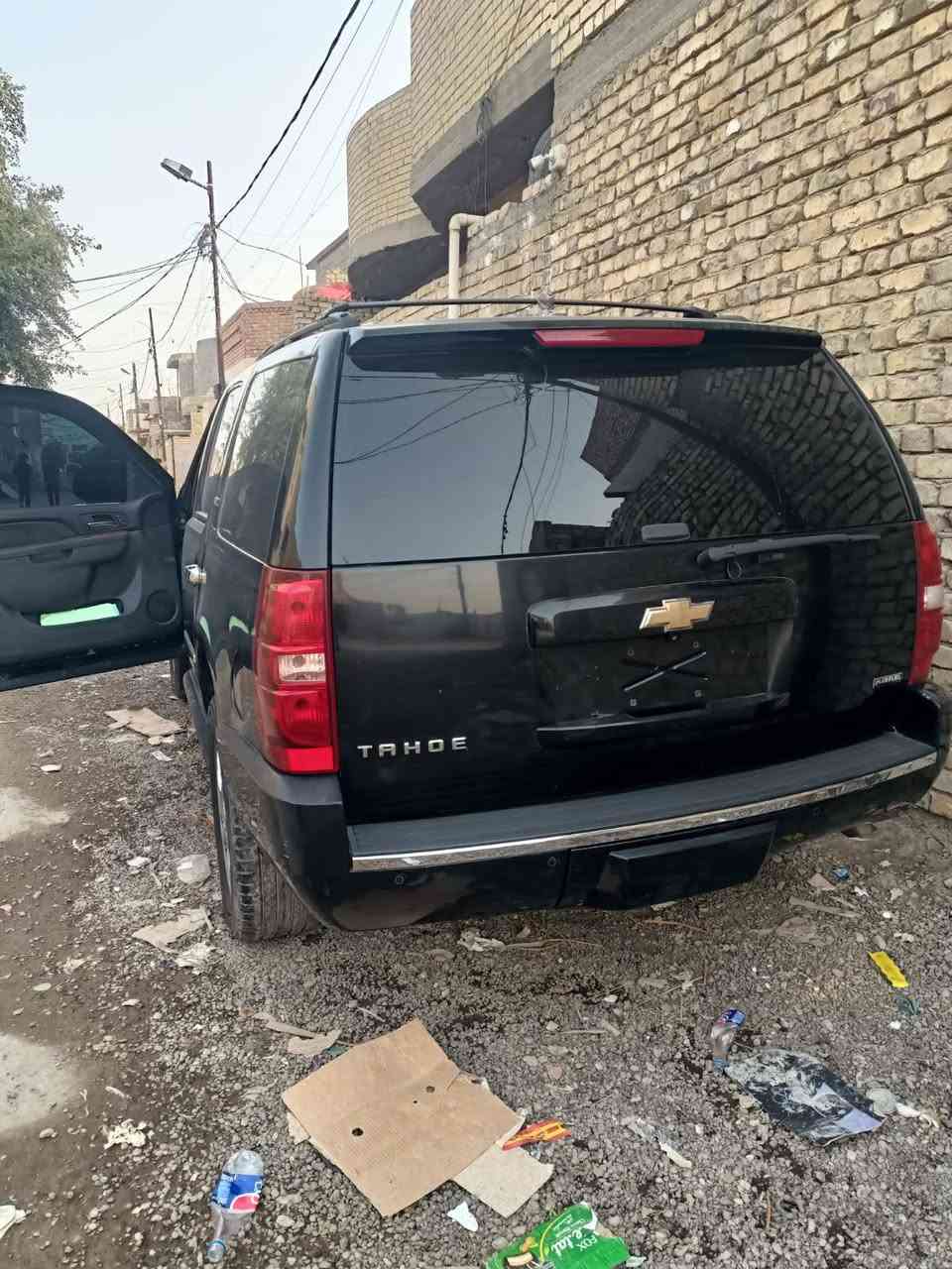 سلام عليكم سياره تاهو للبيع موديل 10 العنوان بغداد العبيدي الرقم ***********
