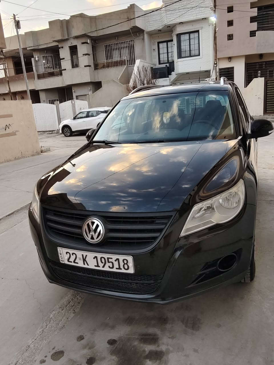 تيكوان موديل 2011 بدون صبغ بدون تعديل مكاني كركوك السعر 110 وبيها مجال رقم الموبايل ***********
