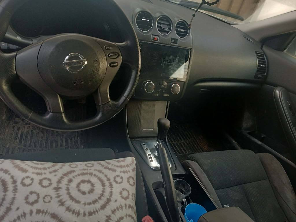 ئەلتیما ٢٠١٣ - زۆر پاک و بێ کێشە
فوول موەسەفات (بێ سلاکیت).
هەموو شتێکی بە شەرتە (گێڕ، مەکینە، تەحویل کردن).
ناوەوەی شاشە ئایپادی گەورە و حەساسی بۆ بەستراوە.
چوار تایەی نوێی لەژێرە.
تەنها دوو پارچەی هەیە لەگەڵ پارچەیەک بیلاد گۆڕاو.

ناونیشان:هەولێر

بۆ زانیاری زیاتر نامە بنێرە بۆ مەسنجەر أربيل, العراق


**إذا كنت صاحب هذا الإعلان وتريد حذفه لأي سبب، رجاءا أرسل رسالة إلى الدعم الفني**