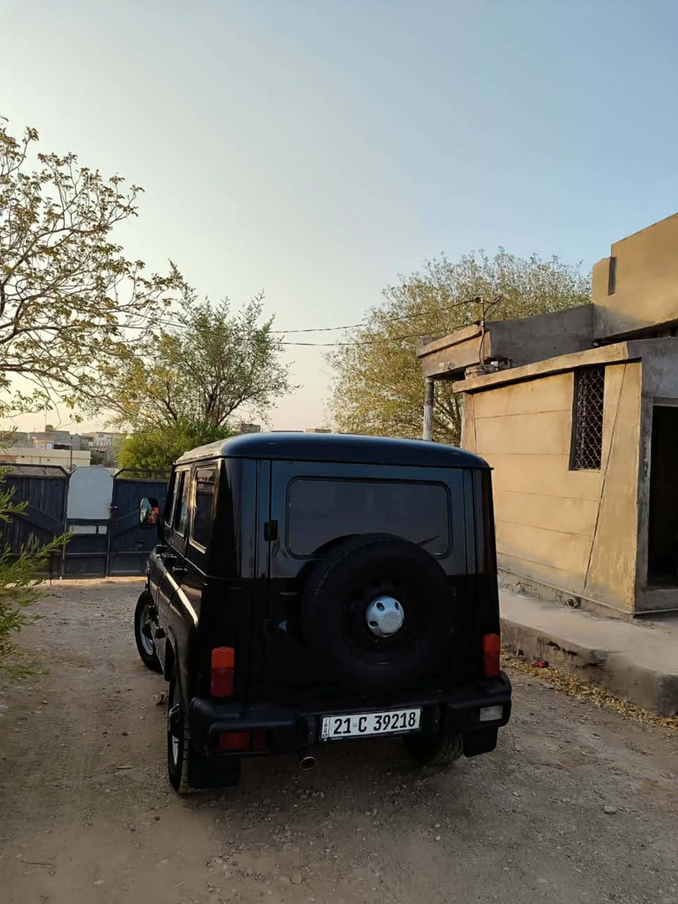 السلام عليكم واز 17للبيع فول مواصفات كامله مابيه نقص محرك كير مكفول كير عادي فور ويل كله شغال كهربائيات كله شغال اي نقص مابيه كاربون بانزين هم بي رقم سليمانيه نكليزي بأسمي سنويه حد2030تحول ثاني يوم مكان ديالى جلولاء السعر مطلوب 84وبي مجال ***********
