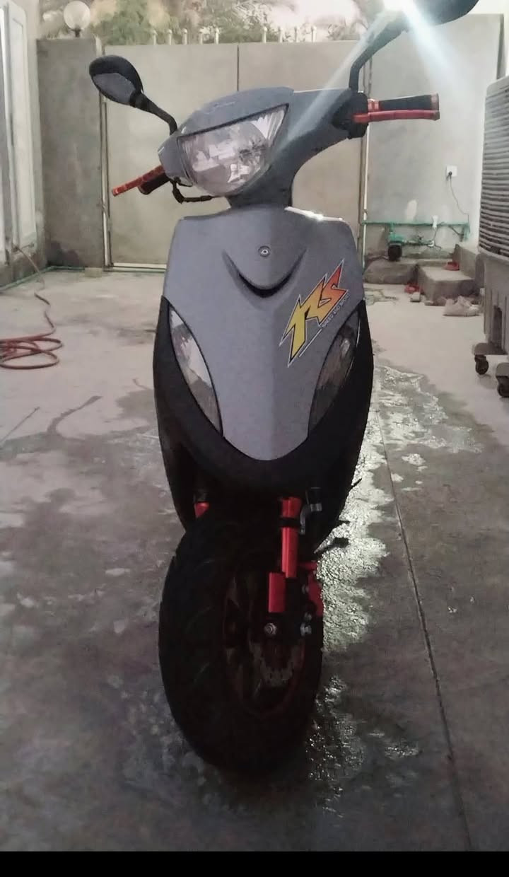 سلام عليكم ورحمة  دراجه ماكس صيني السعر 500.اوراق اصولي. صالي 5اشهر مطلععهه من المعرض مكاني  كربلاء.  تواصل واتساب +***********
