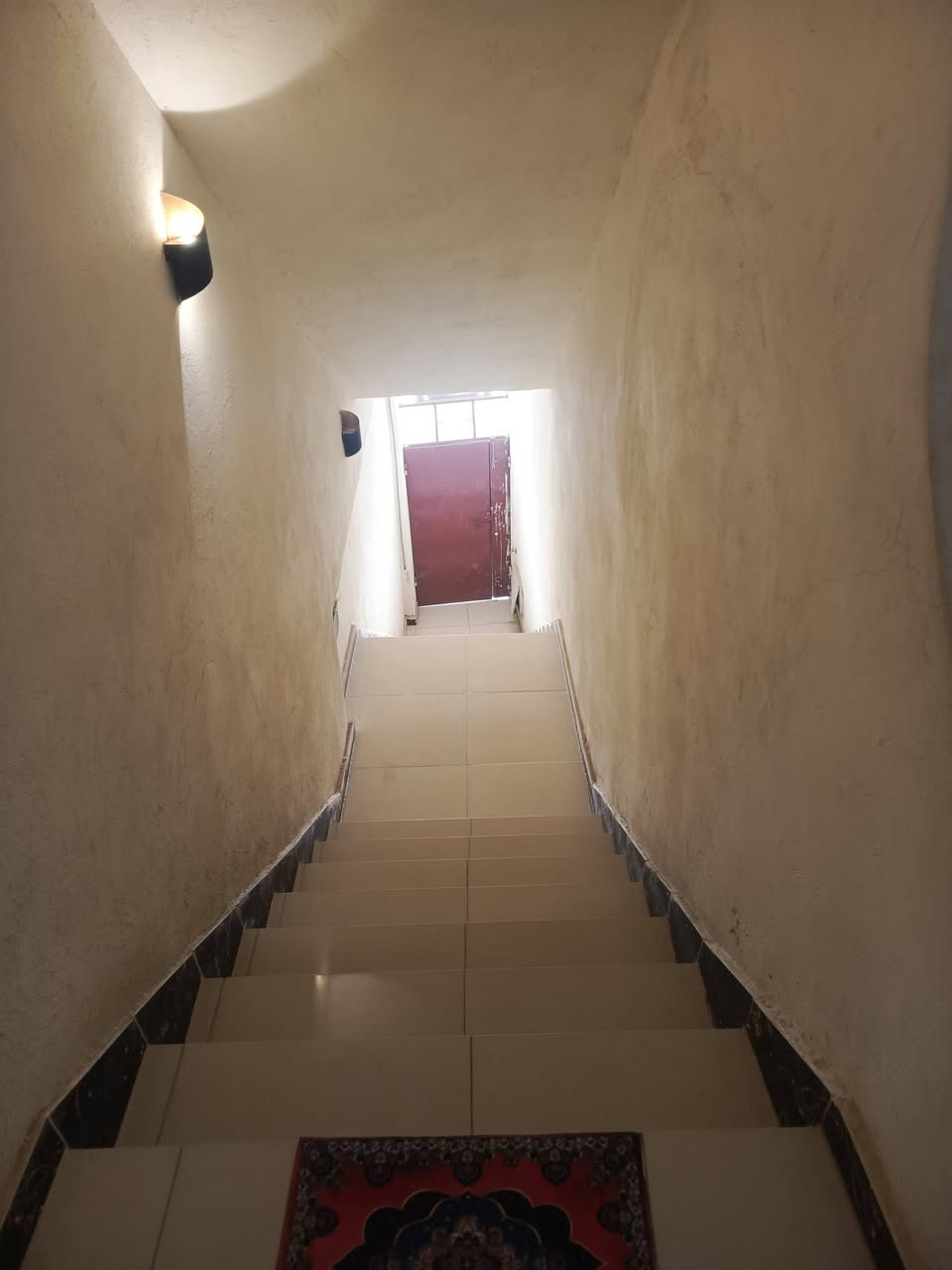 سلام عليكم
محلات + شقه للبيع ركن
الموقع صلاح الدين قضاء بلد حي الوحده خلف المدرسه الأهليه
جنس عقار كلك قدم معاملت تمليك
المساحه ١٠٠ متر
الواجهه ١٠ متر
النزال ١٠ متر
تحتوي الشقه على 
استقبال 
مطبخ 
صاله كبيره 
غرفه نوم 
صحيات 
للاستفسار الاتصال على الرقم التالي أو الخاص مفتوح 
***********
