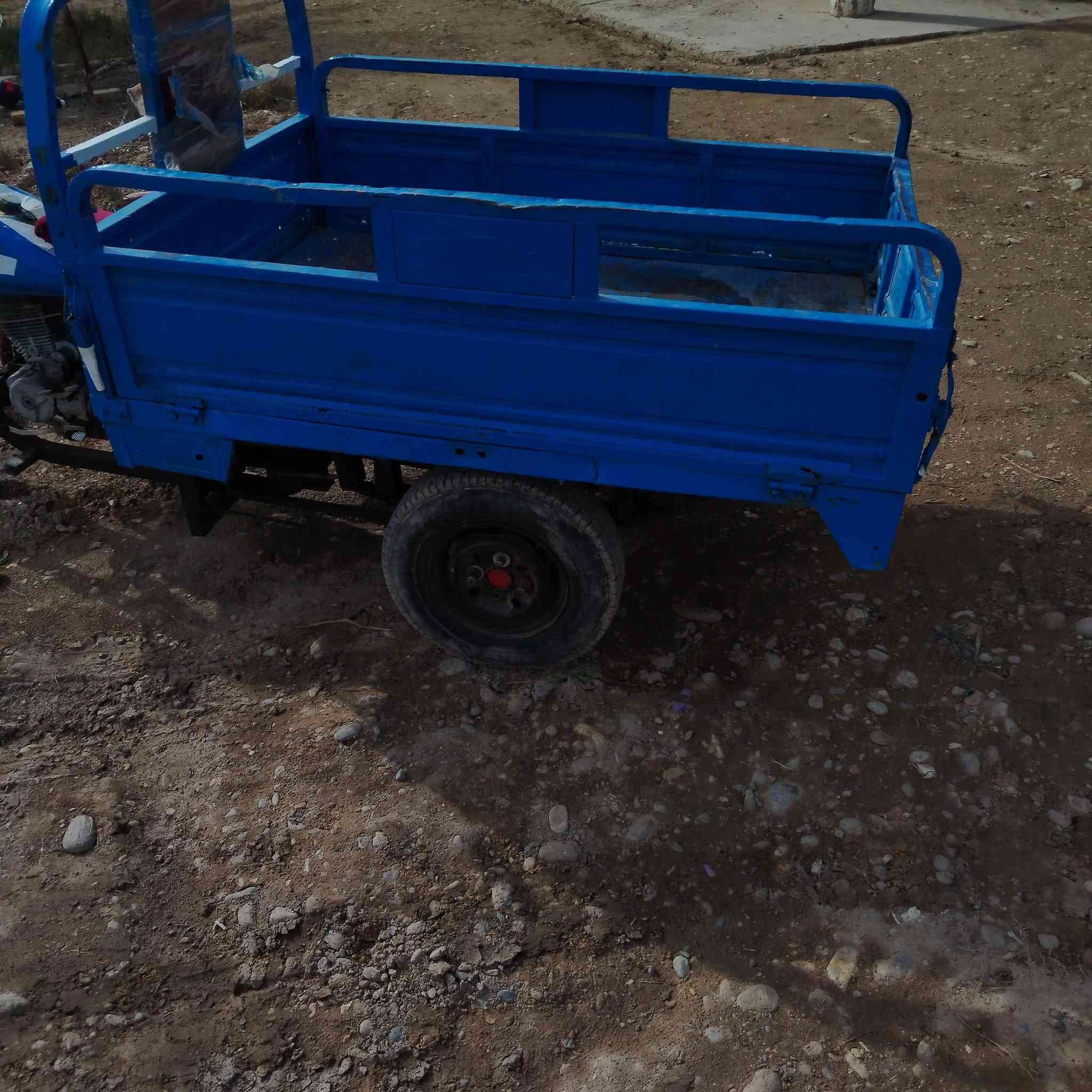 السلام عليكم ستوته البيع موديل 2016 مكينه مجفته جديد تايرات نص عمر بدون أوراق سعر 650و بيها مجال رقم الهاتف  ***********
