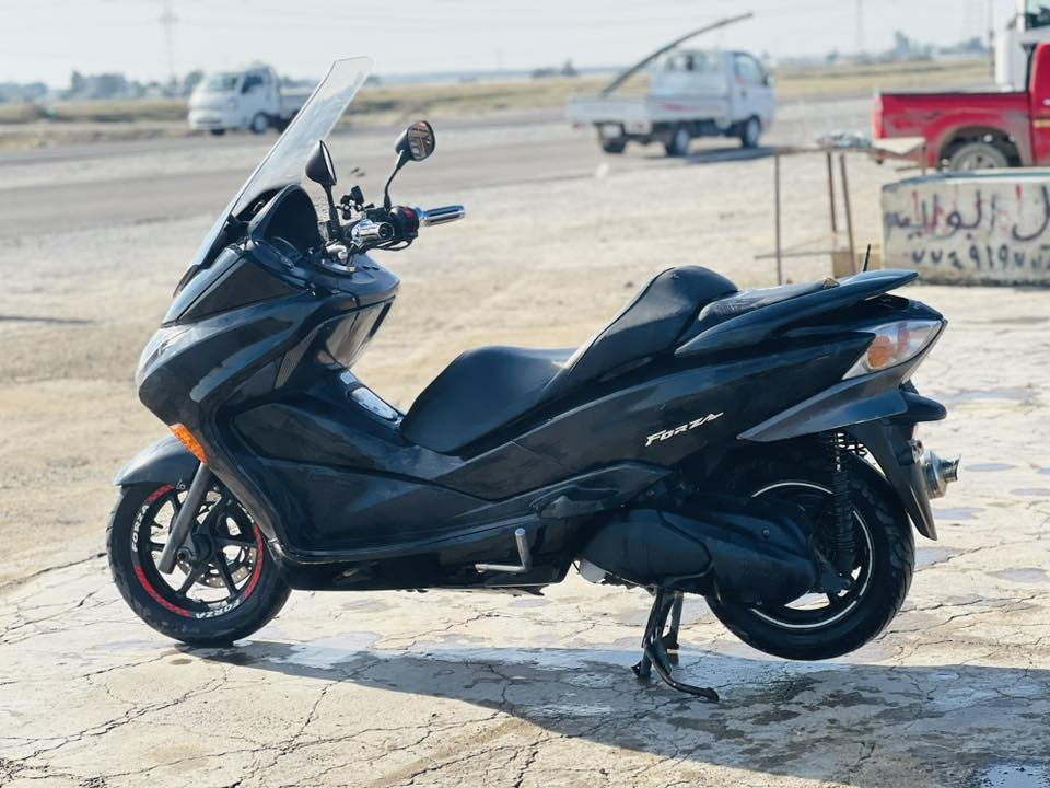 سلام عليكم دراجه فورزه 010دراجه نضيفه ع وضع الشريكه مابيه اي نقص نكره سلف السعر خاص للستفسار رقم الهاتف ***********
