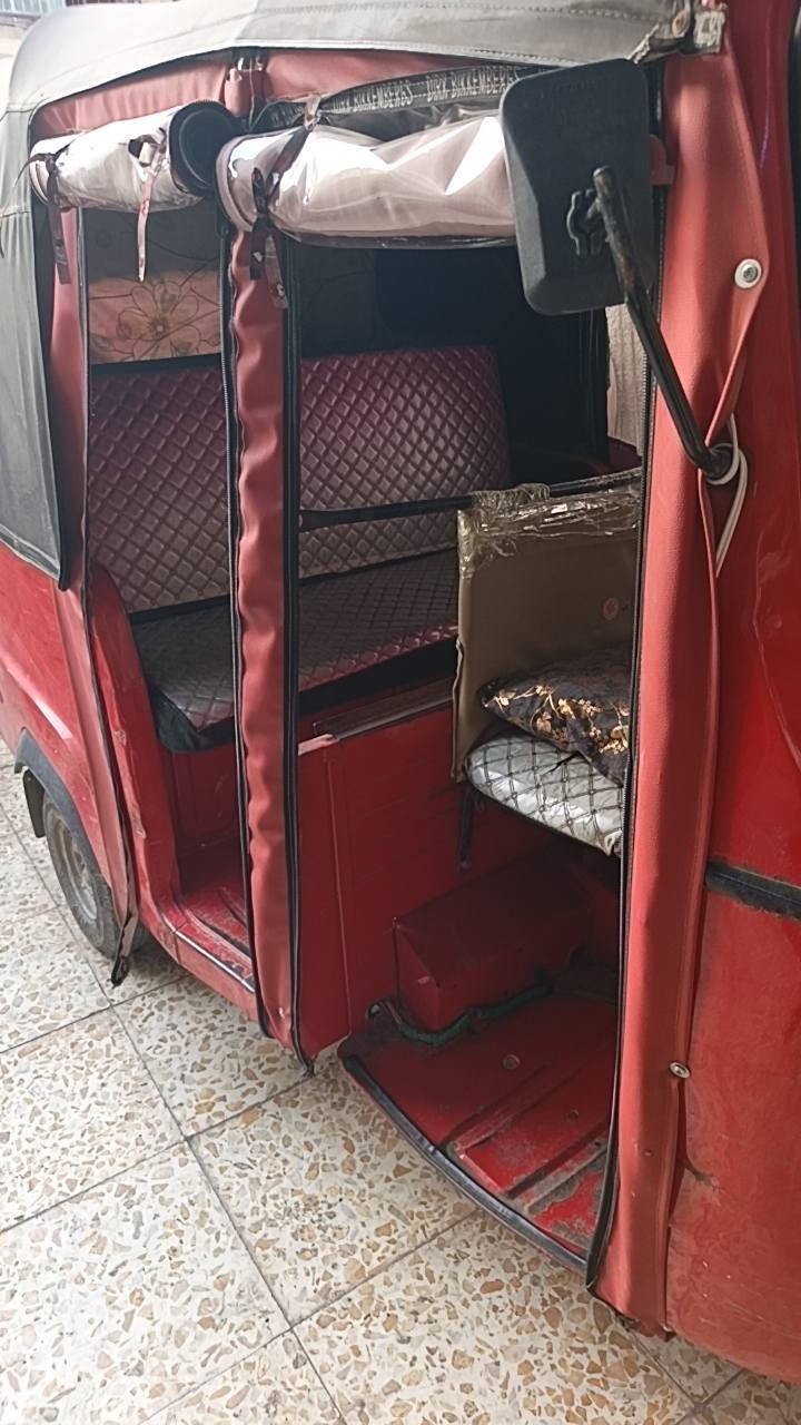 2017اوراق اصوليه باتري جديد كهربايات كلها شغاله 1200وبيه مجال


**إذا كنت صاحب هذا الإعلان وتريد حذفه لأي سبب، رجاءا أرسل رسالة إلى الدعم الفني**