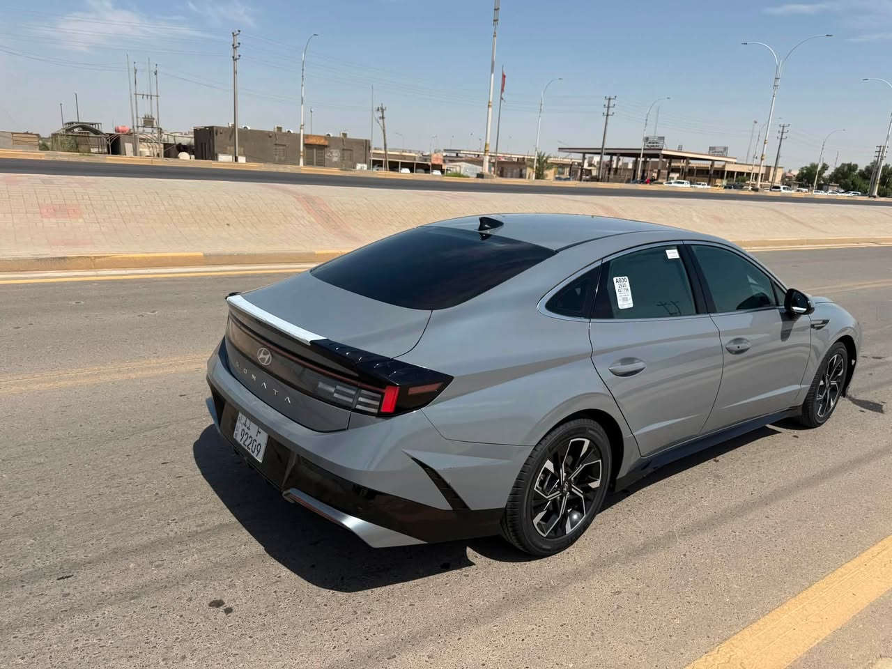 سوناتا موديل 24 حادثه بارد بل جاملغ بسيط باقي كفاله سياره فول موصفات رقم بغداد بسمي  حره ماشه 62 محركه 2500 هاذ رقي ***********
