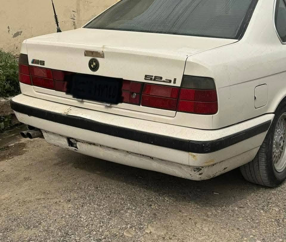 ب 30 ورقة اقرا للأخير
بي ام ٥٢٥ لون ابيض محرك عدل كبس وكير اوتوماتيك شرط شلعه تخبل واكسل مرغوب وويل خليه وتبريد ثلج وتدفئ نار وتايرات جدد وداخل جلد نظيف وفتحة سقف شغاله لايتات زينون  وكاملة مكملة  رقمها بغداد قديم بس مشكلتها صاحبها متوفي كفالة من السرقة والعشائر  المكان موصل جانب ايسر 
***********واتساب فقط
