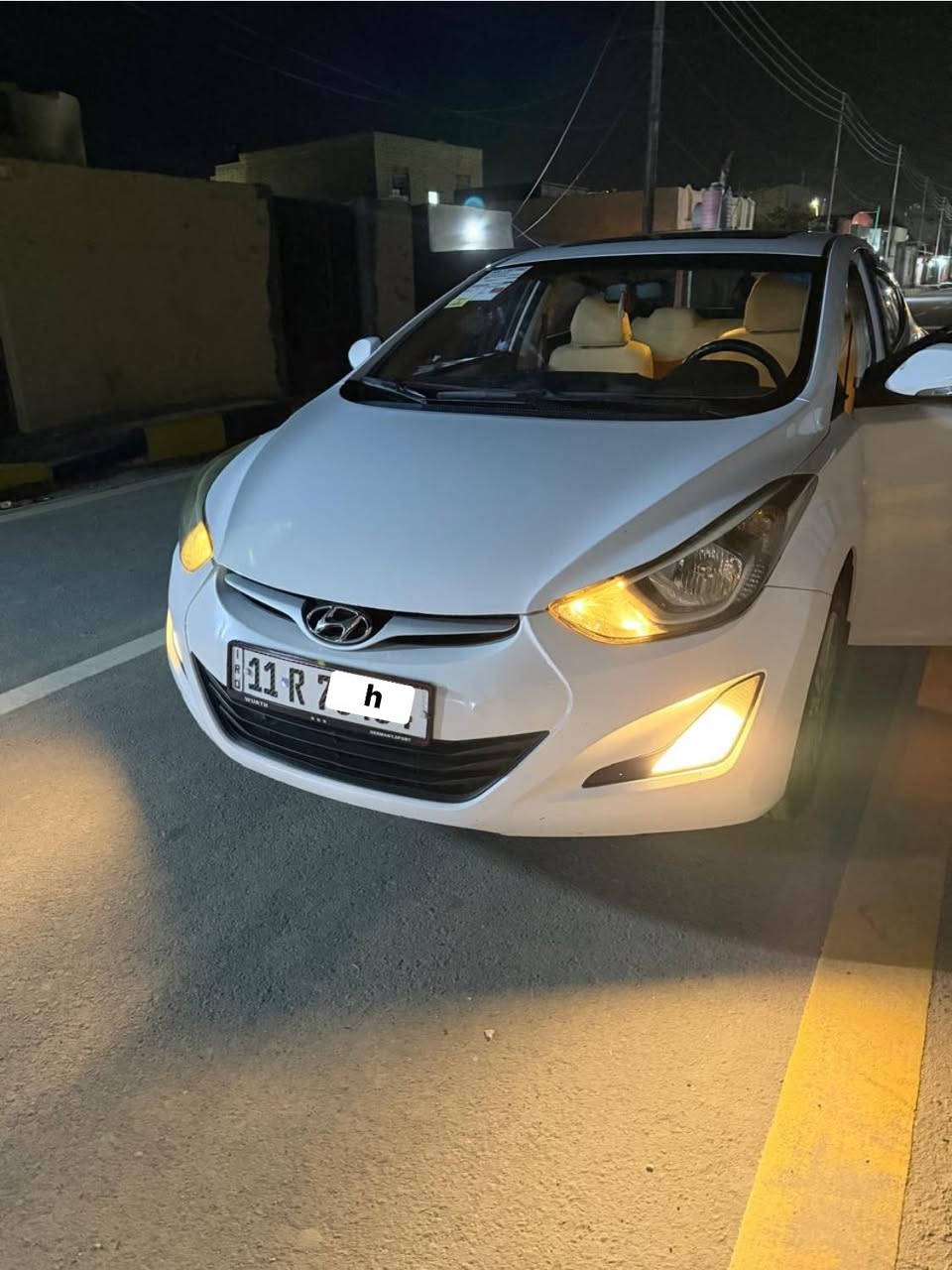 سلام عليكم النتره 2015 وارد خليجي السياره بيه صبخ بل جنطه موضح بل سونار وبل دوسه جه السايق سياره جديده كلشي شغال من طول لطول سعر(135)بيها مجال عنوان ذيقار قضاء البطحاء رقم ***********
