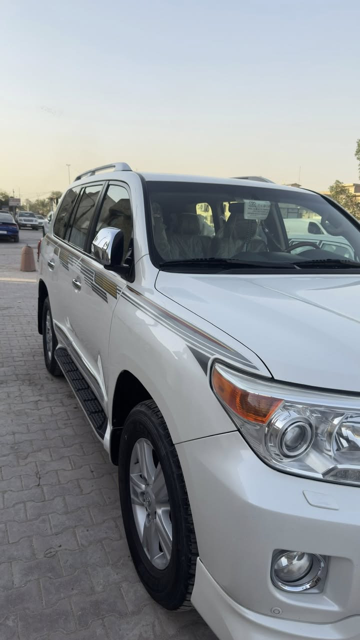 لاندكروز مديل 14 جديد جدا رقم بغداد ***********
